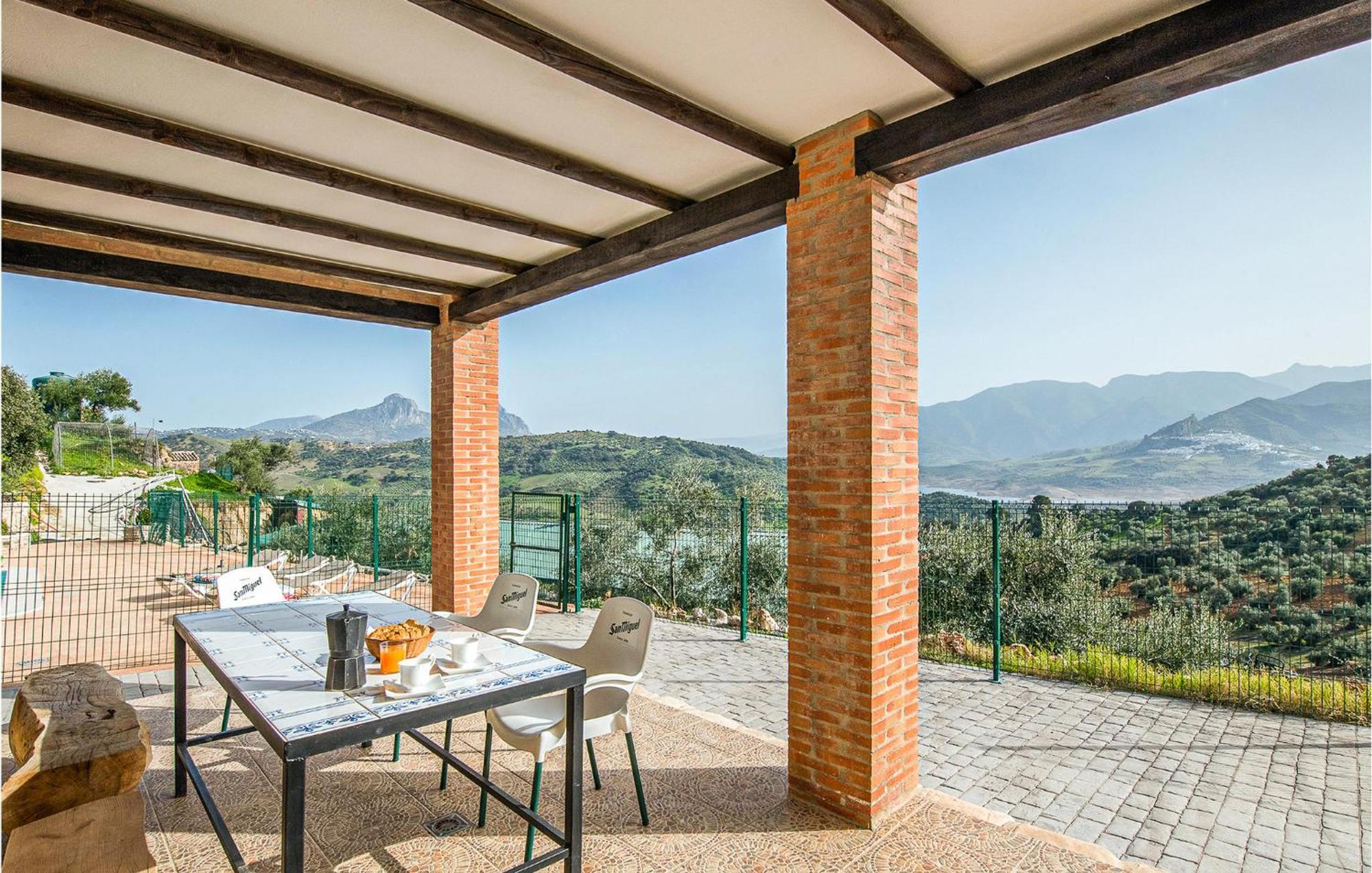 Gorgeous Home In Algodonales With Kitchen Kültér fotó
