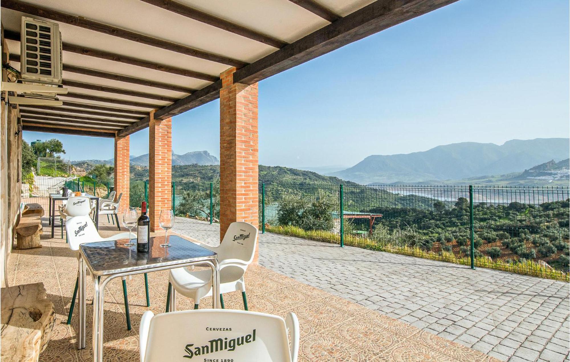 Gorgeous Home In Algodonales With Kitchen Kültér fotó