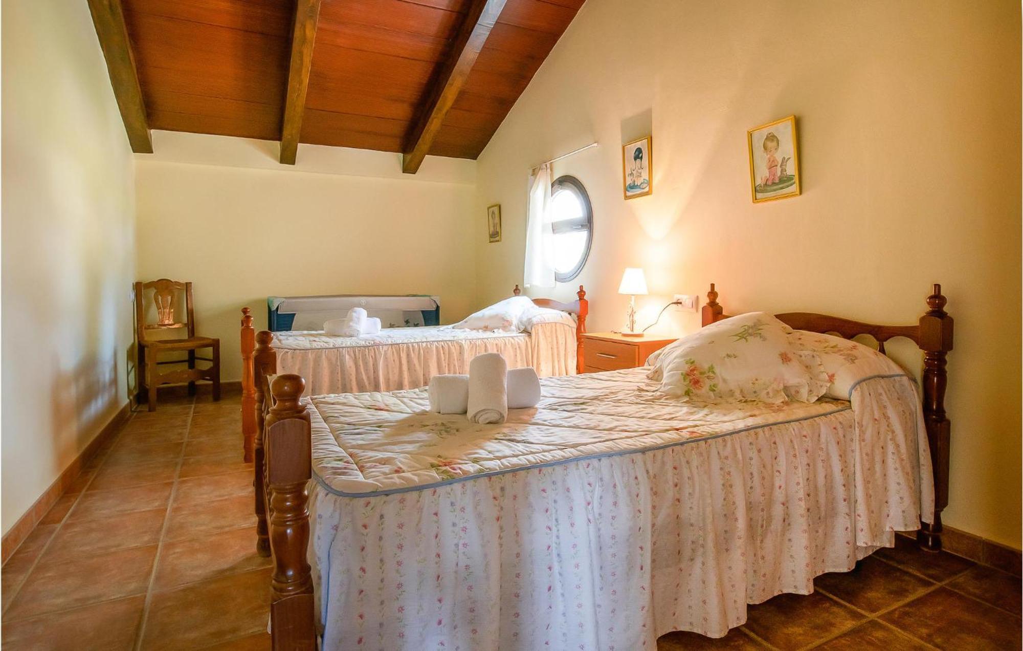 Gorgeous Home In Algodonales With Kitchen Kültér fotó